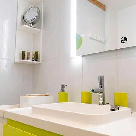 Ome Sweet Nocleg ze śniadaniem 4*