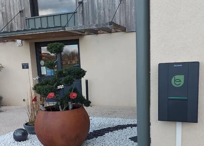 Ome Sweet Couette-café