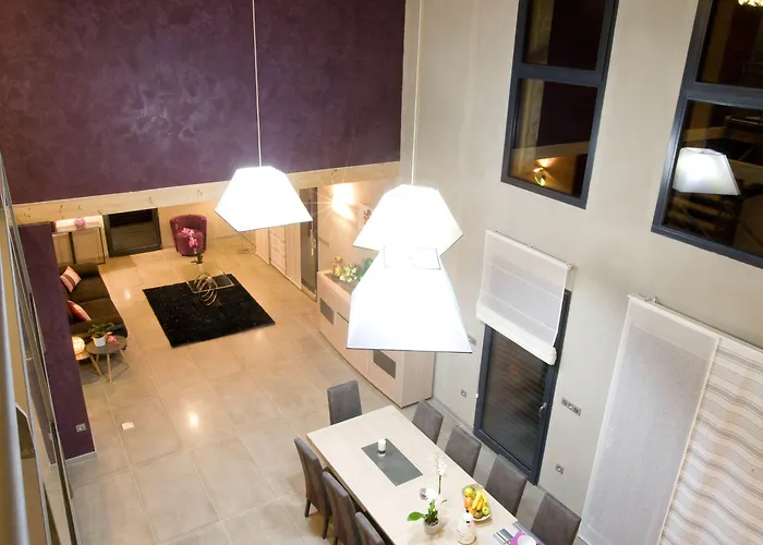 Couette-café Ome Sweet 4*