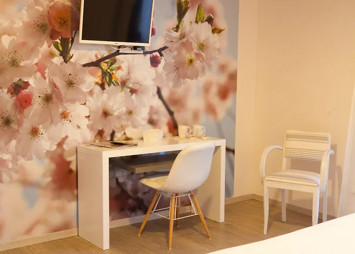 Ome Sweet Couette-café